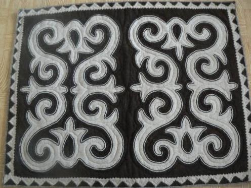 Казахский войлочный ковер сырмак 