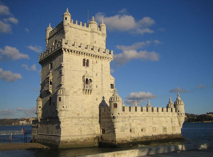 Символ Лиссабона - башня Торри