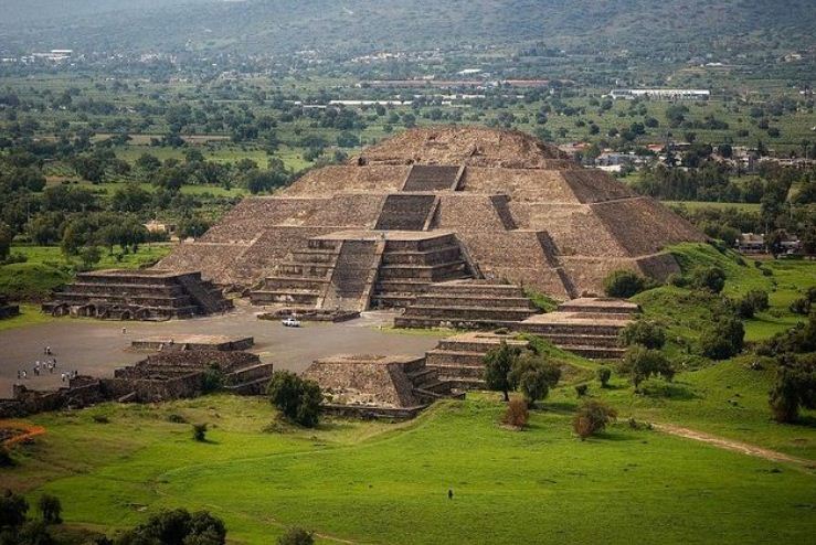 Пирамида Солнца в Мексике 