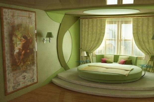 Интерьер спальни в пастельных зеленоватых тонах