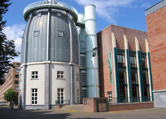 Музей Боннефантенмузеум ( Маастрихт, Нидерланды), построенный в 1990 - 1995 годах
