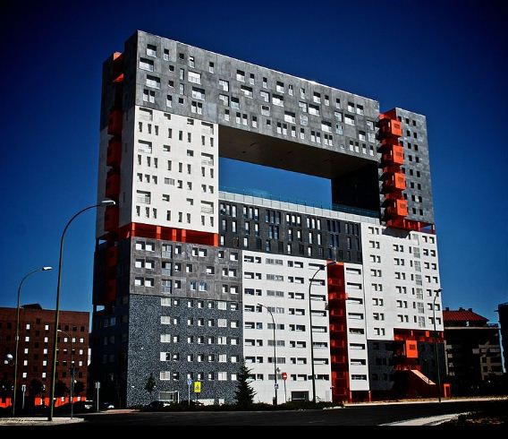 Здание Mirador в Мадриде - творение бюро MVRDV ( 2005 год).