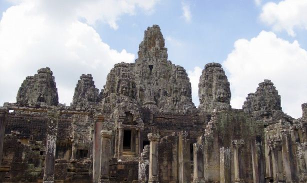 Храм Ангкор Том в Камбоджи 