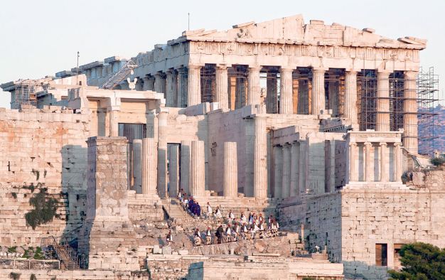 Афинский Акрополь - выдающийся исторический памятник Греции